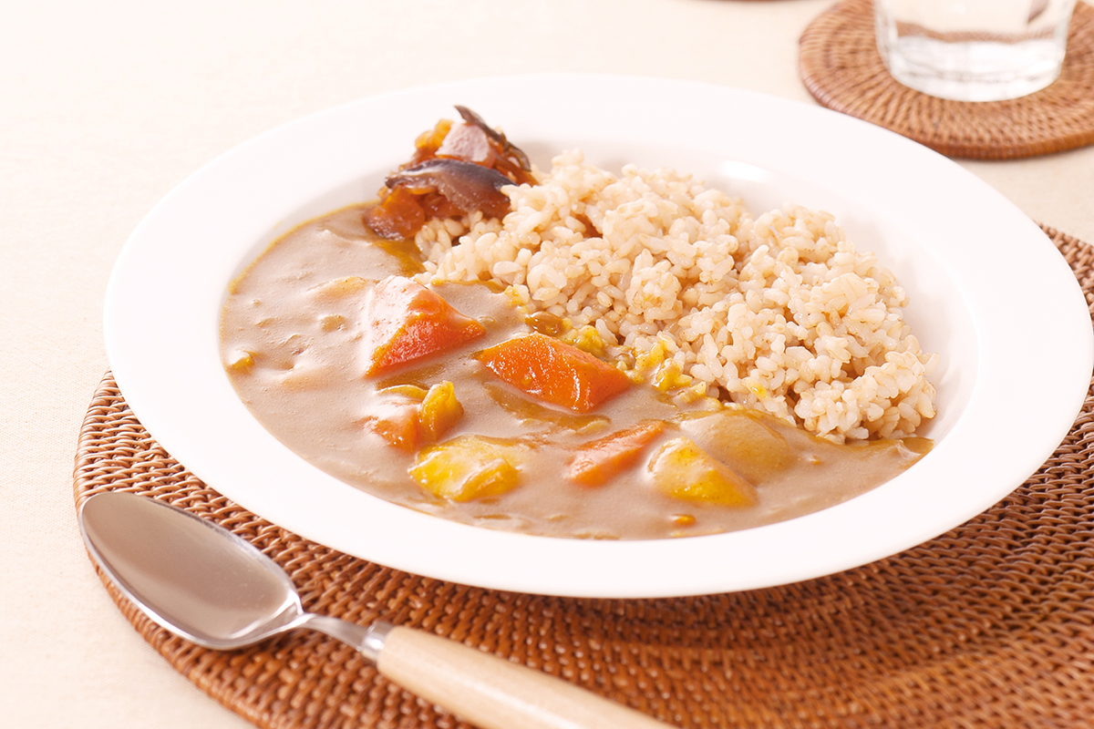小麦不使用の「オーサワ スパイス香るカレールウ(中辛)」
