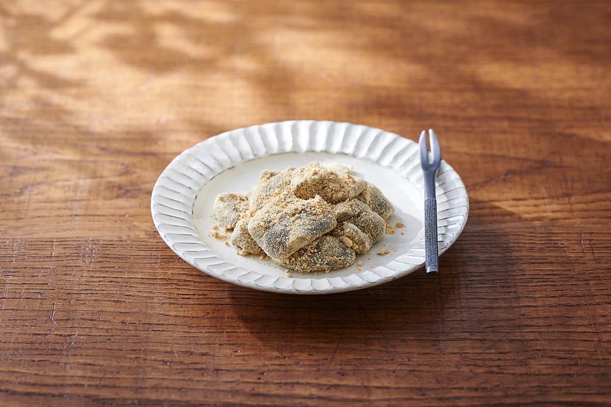 もっちりとした食感を生む、希少な原料からつくられる　「オーサワの本わらび粉」