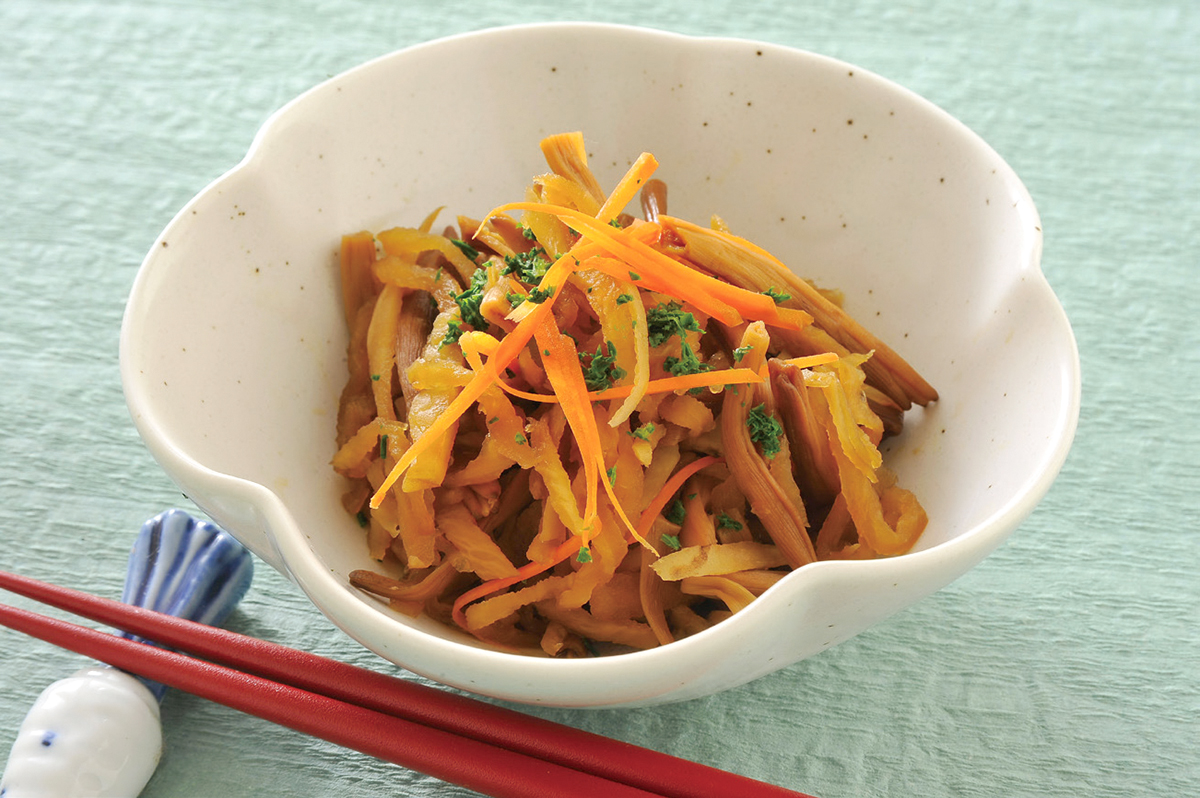 切干大根・金針菜・キク芋の煮物