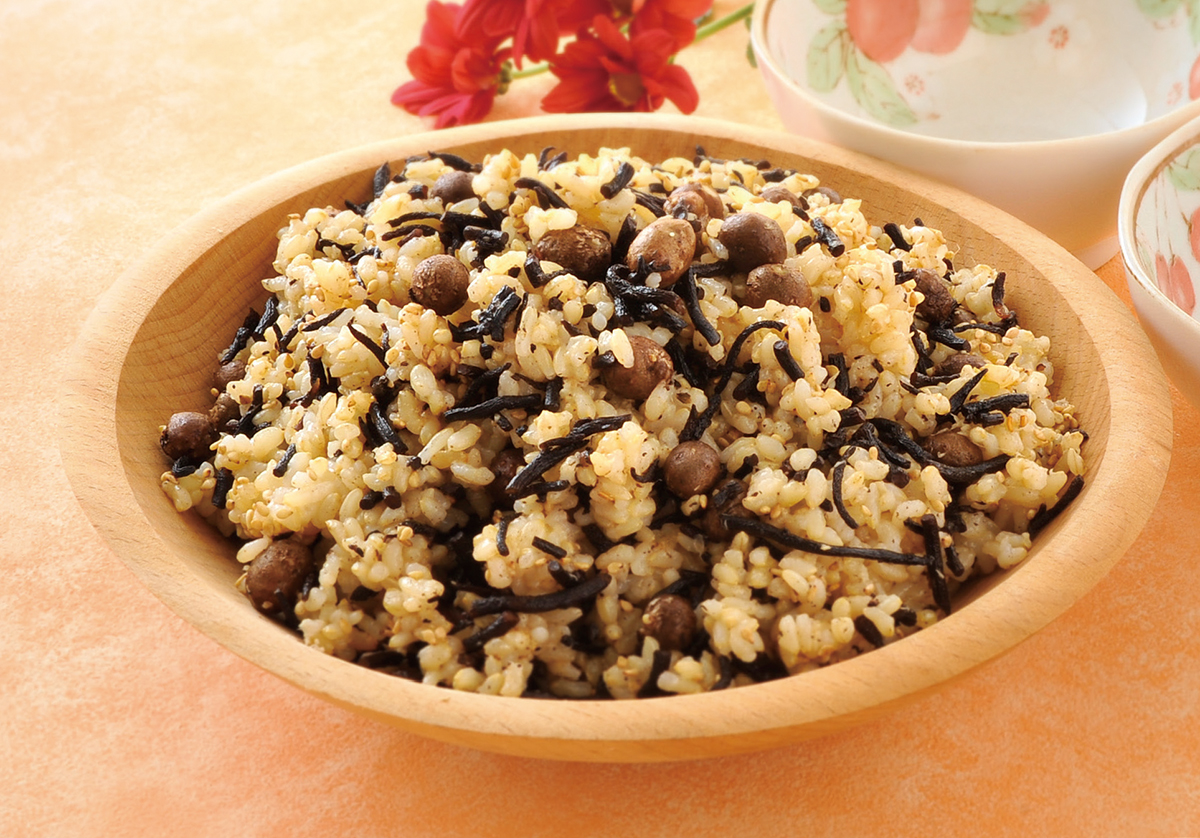 ひじきとムカゴの混ぜご飯