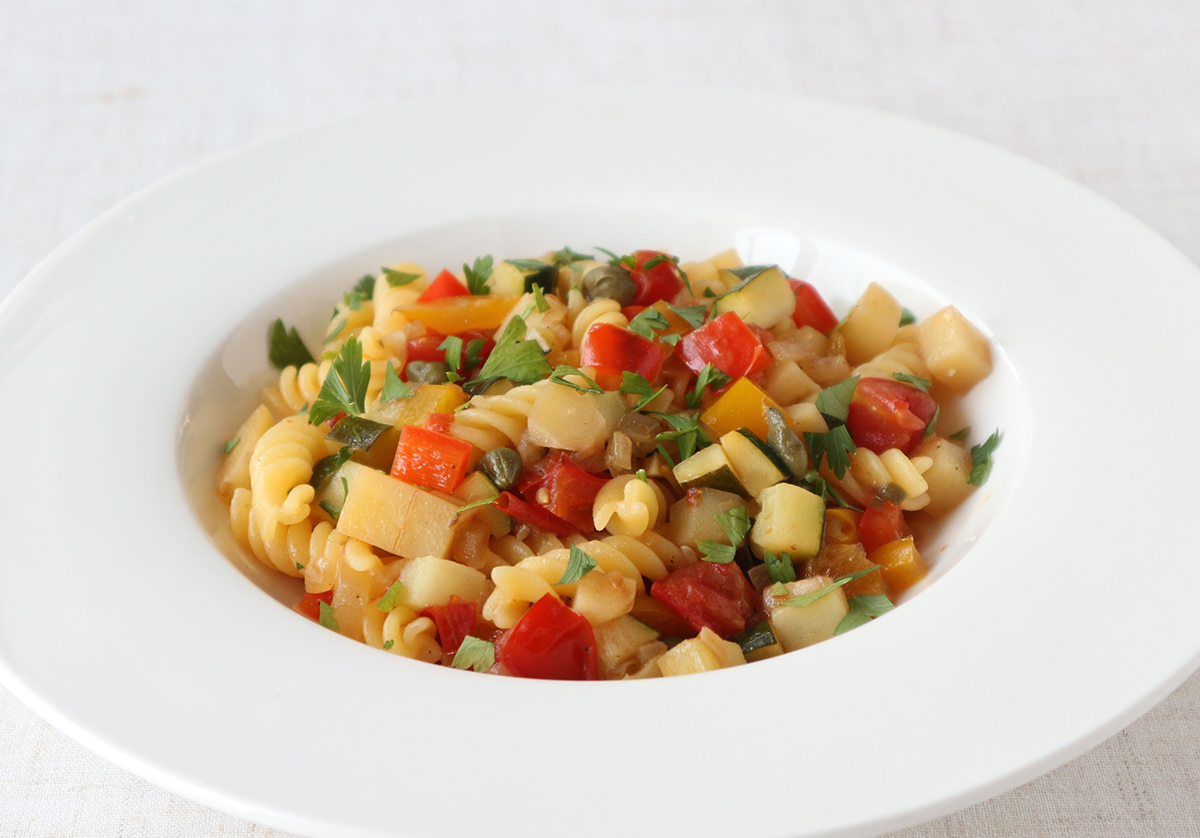 グルテンフリーフジッリ 野菜のラグー