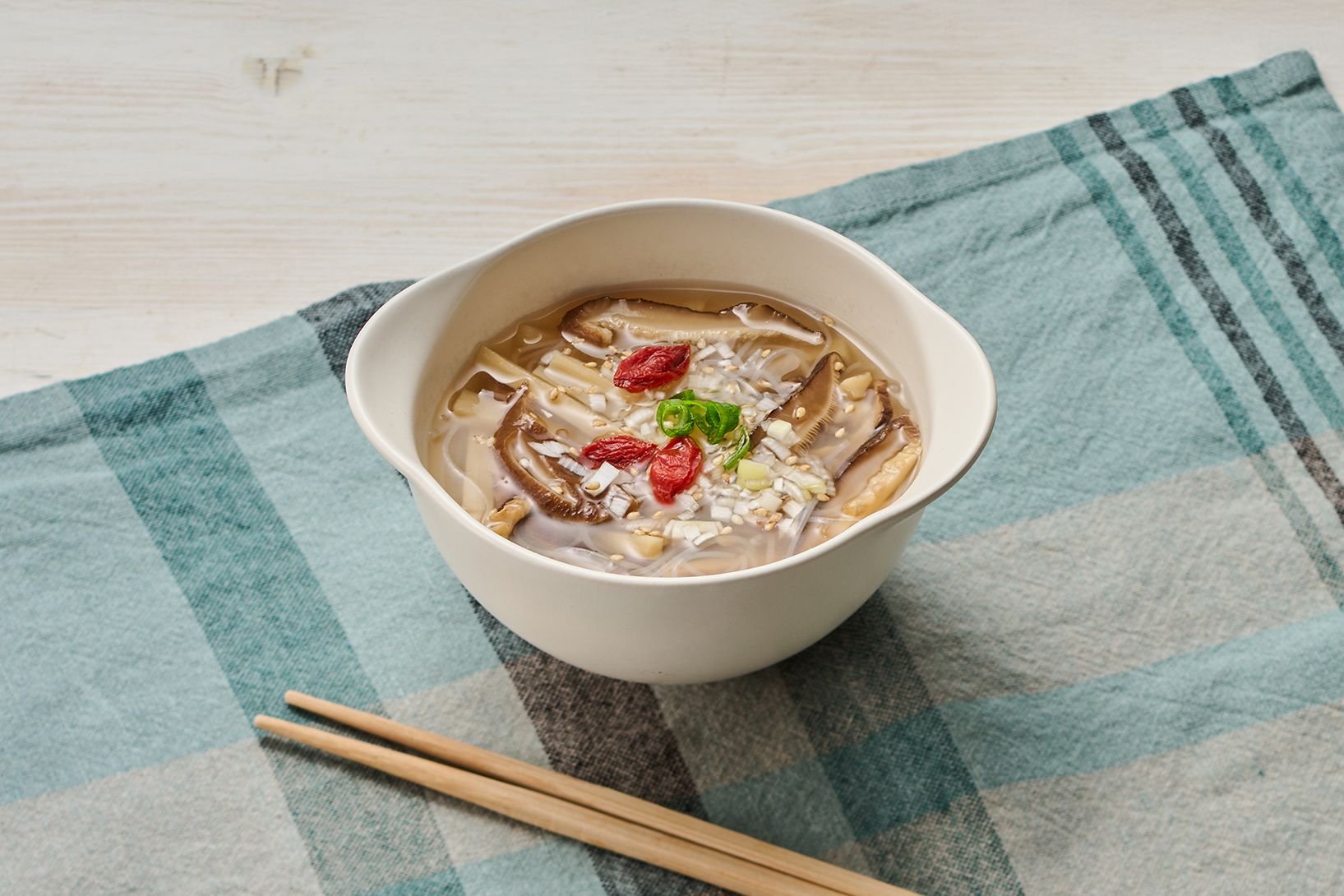 椎茸と春雨のスープ