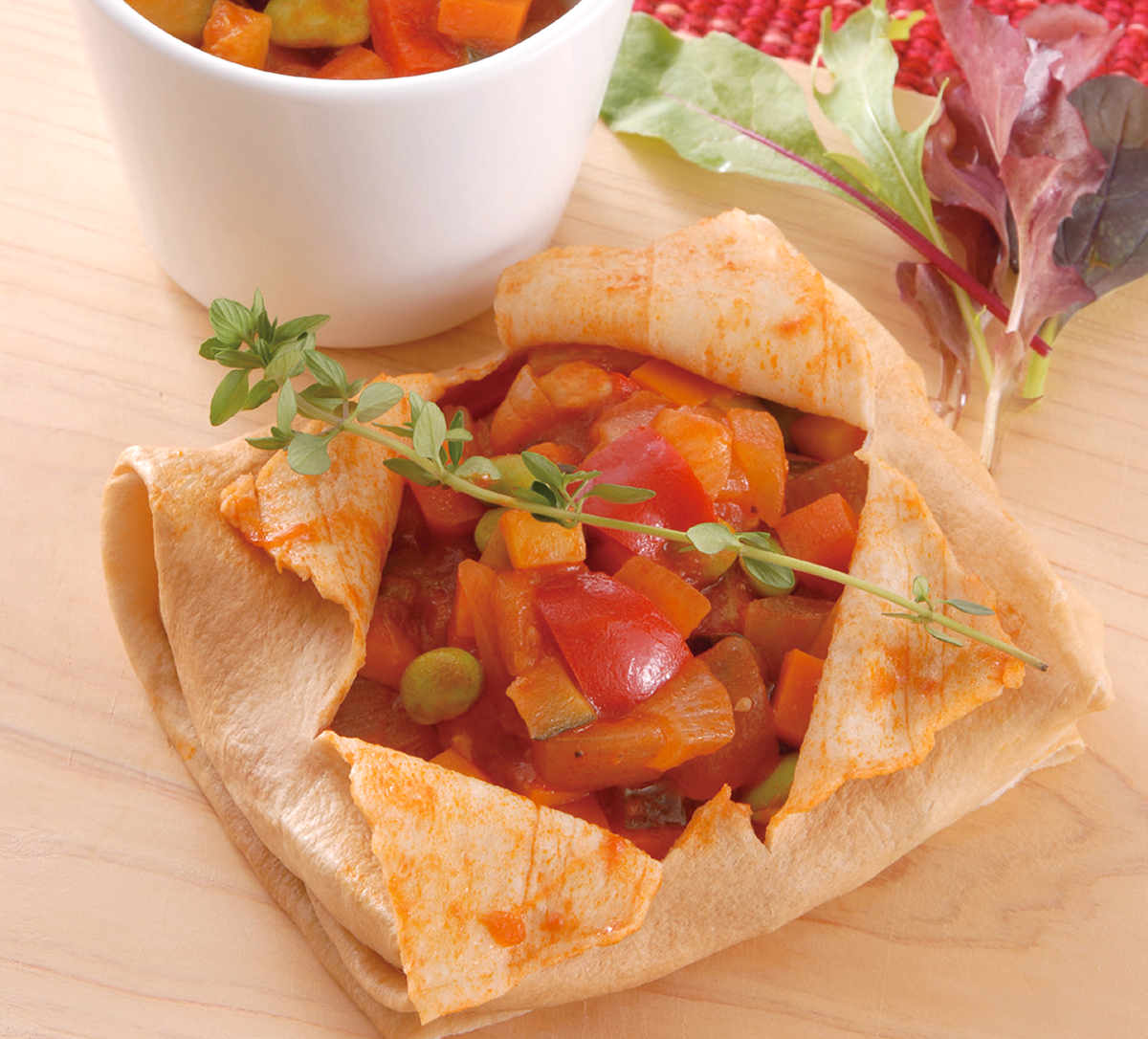 板麩と夏野菜の煮込みのパピヨット