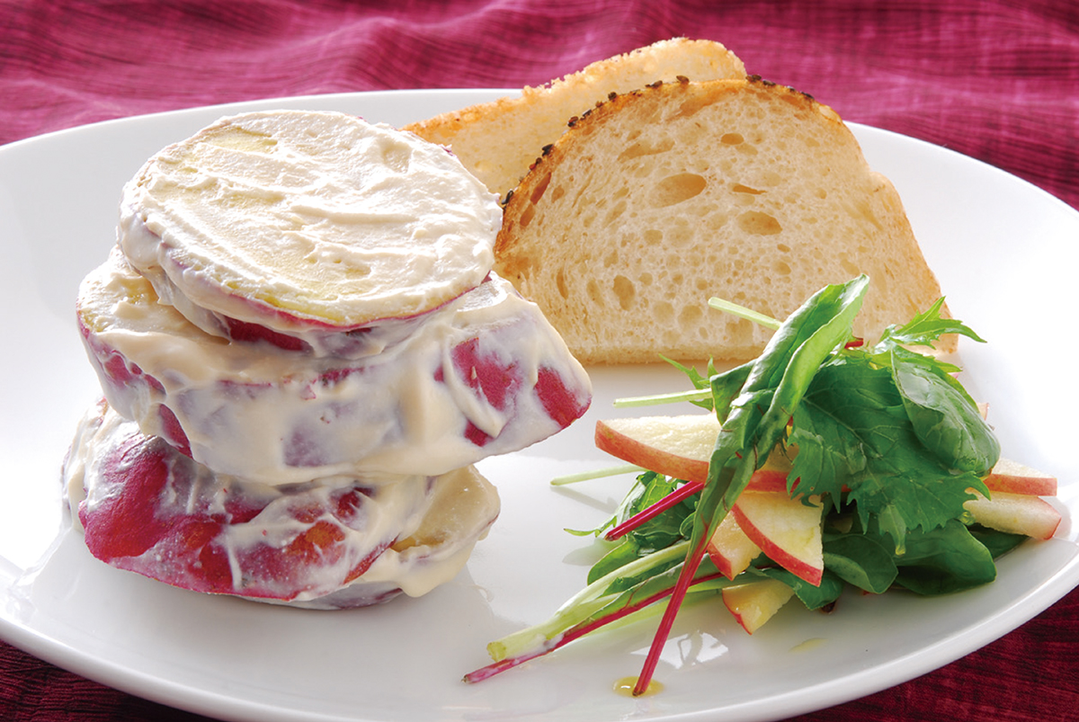 さつま芋とリンゴのメープルトーフクリームサラダ