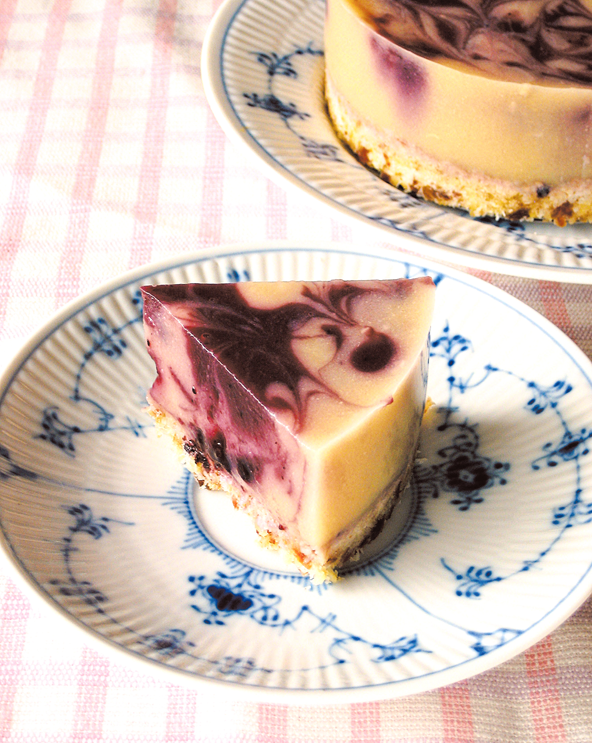 玄米ドリンクとブルーベリーのヨーグルト風ケーキ